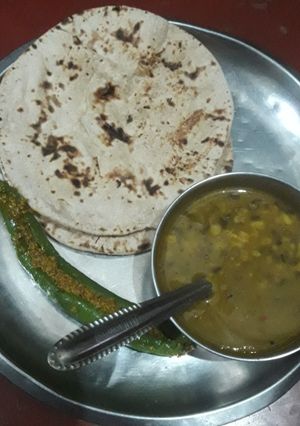 उड़द चने की दाल (urad chane ki dal recipe in Hindi) रेसिपी मुख्य फोटो