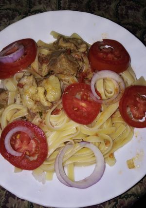 A picture of Spaghetti with beef #authormarthon.
