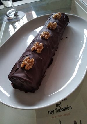 Una foto de Brazo de gitano relleno de lemon curd