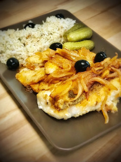 Una foto de Bacalao a la miñota — Bacalhau á Minhota—