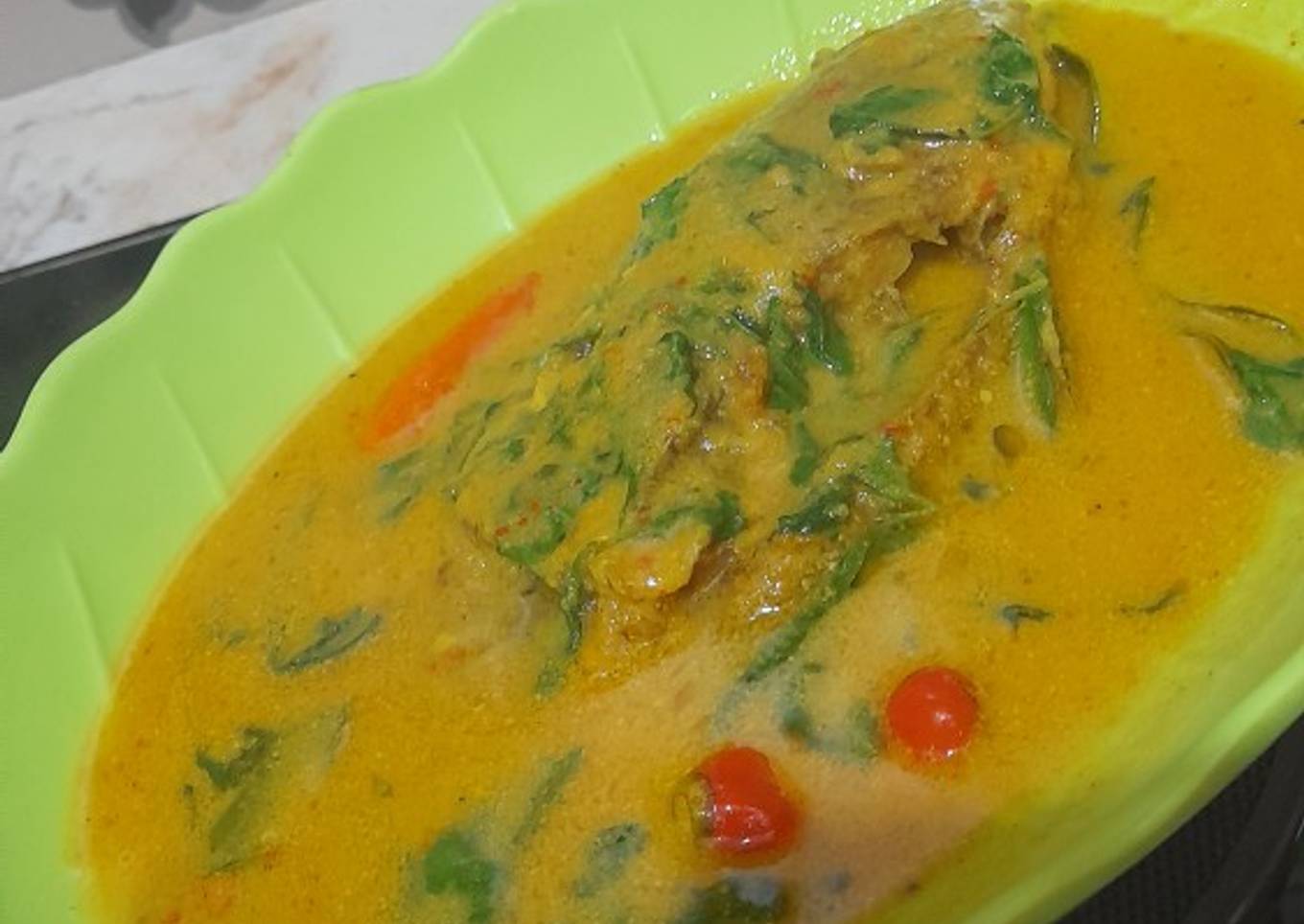 Pesmol Ikan Mujair Daun Kemangi