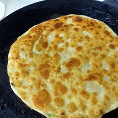 A picture of Aloo ka paratha.