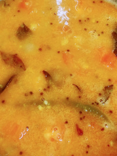 आलू और प्याज़ का सांबर (aloo aur pyaz ka sambar recipe in Hindi) रेसिपी मुख्य फोटो