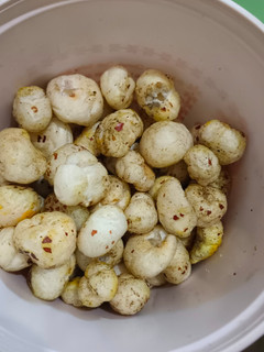 रोस्टेड मखाने (Roasted Makhane recipe in Hindi) रेसिपी मुख्य फोटो