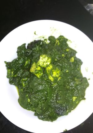 A picture of Palank paneer.