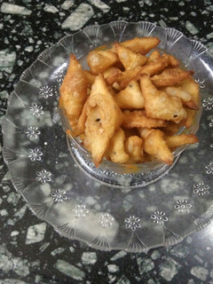 নিমকি (nimki recipe in Bengali) রেসিপির প্রধান ছবি