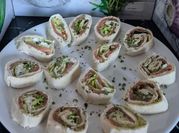 Une photo de wrap saumon fumé