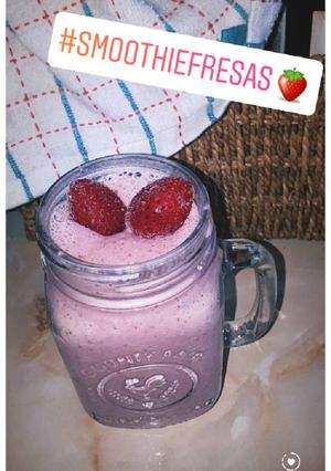 Una foto de Batido de frutillas 🍓