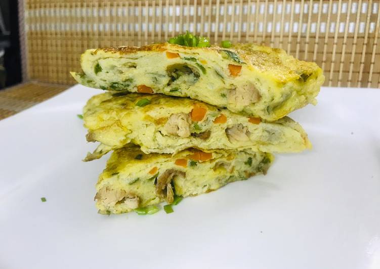 Recipe of Super Quick Egg 🥚 Roll(tamagoyaki) omelet