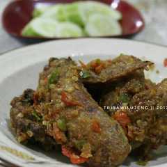 รูปของ Ayam sambal korek