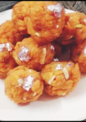 A picture of Motichur laddu.