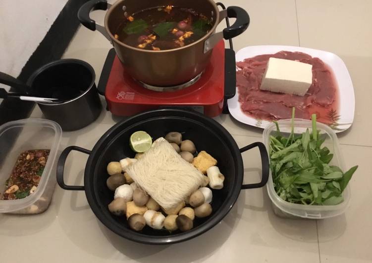 Hot Pot Kuah Tom Yam Ala Anak Kos