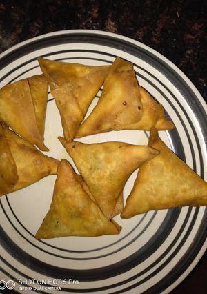 A picture of Samosas veg #authors marathon.