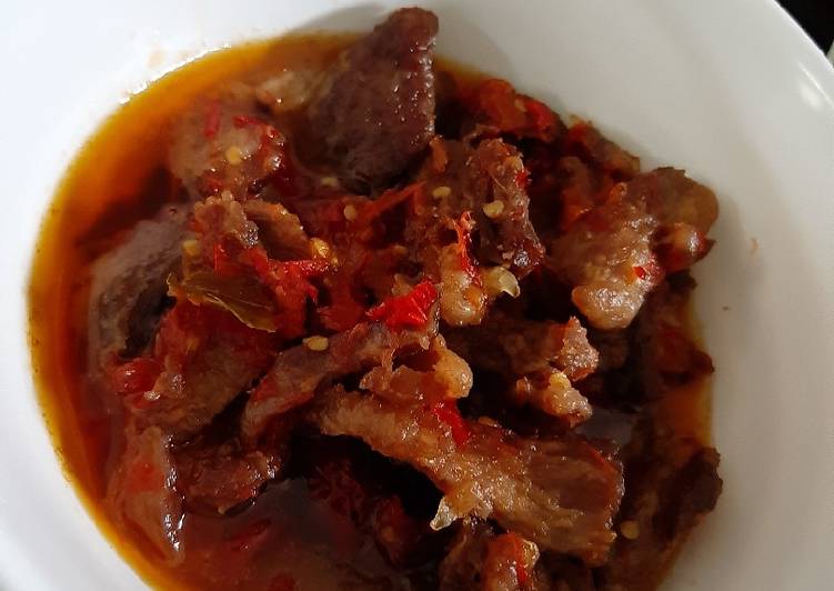 14. Daging balado