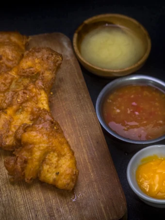 Cara Mudah Membikin Resep  Fish and chips/Dori goreng tepung yang Lezat, Enak