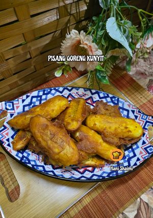 Gambar 29:4:26 - Pisang goreng kunyit
