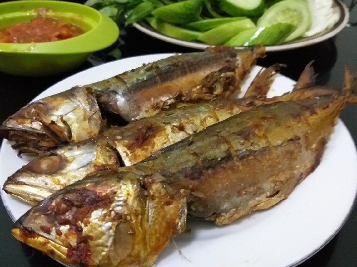 Cara Gampang Menyiapkan Ikan Kembung Panggang (bumbu ala ikan bakar Padang) yang Lezat