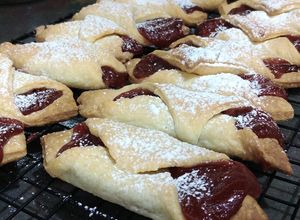 Una foto de Pañuelos de dulce de membrillo