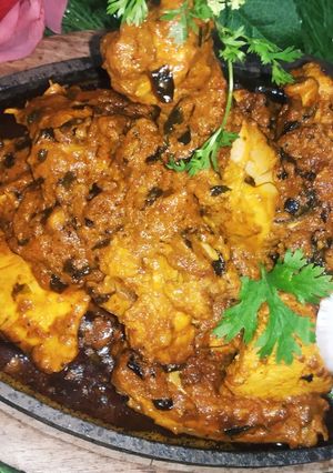 A picture of Chicken masala.