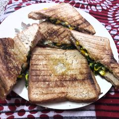 A picture of Corn Spinach Sandwitch.