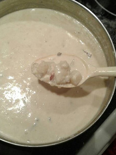 A picture of Gluten free clam chowder.
