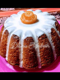 Una foto de Budín húmedo de polenta y naranja🍊👩🏼🍳