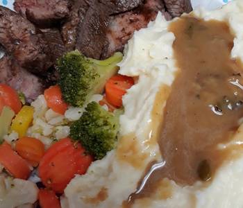 Fresh, Make Recipe Beef Mash and Gravy Savory Delicious