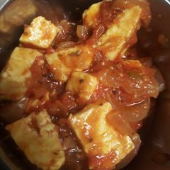 A picture of Cheese tomato.