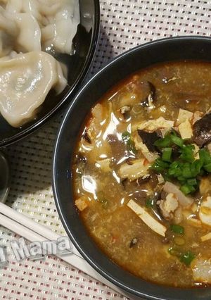 A picture of Shanghai Hot and Sour Soup.
