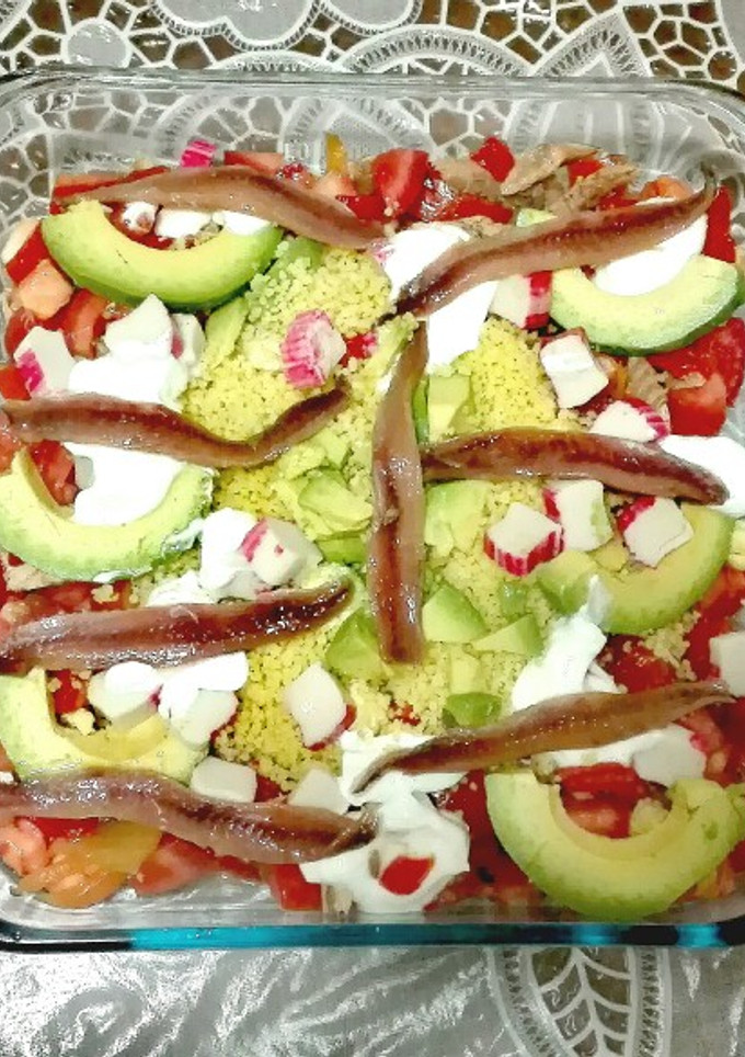 Una foto de Ensalada de aguacate y cuscús