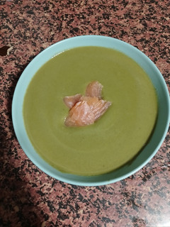 Una foto de Puré de calabacín, puerros y espinacas