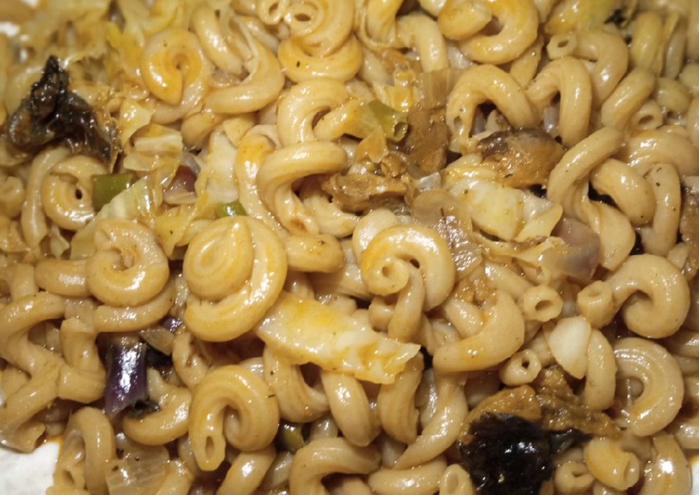 Twist macaroni jollof