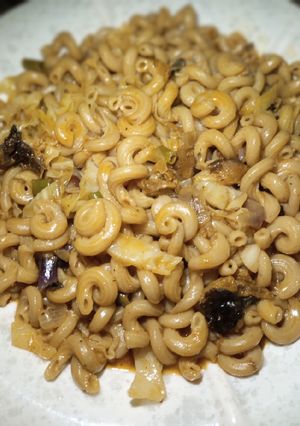 A picture of Twist macaroni jollof.
