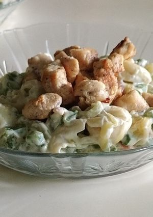 Una foto de Pasta tricolor con pollo