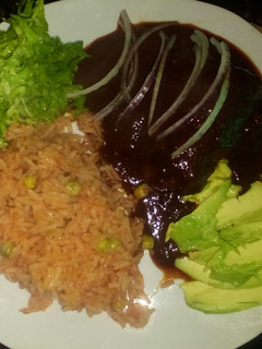 Una foto de Adobo con pollo