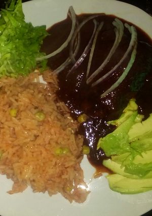 Una foto de Adobo con pollo