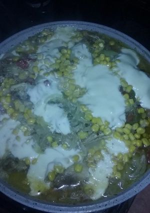 Una foto de Carne con verduras y queso... Un pequeño inventó