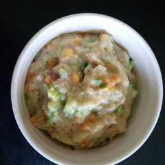A picture of Mix veggie Oatmeal (bubur oatmeal sayuran).