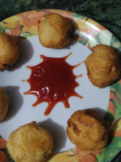 બટાટા વડા રેસીપી મુખ્ય ફોટો