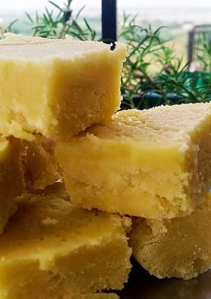 மைதா மைசூர்பாக் செய்முறை முக்கிய புகைப்படம்