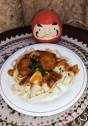 A picture of Fettuccine Pasta With Meatball.