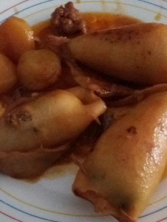 Una foto de Chipirones rellenos de carne magra picada de mi abuela Isabel