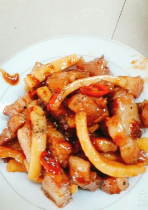 Hình của món Thịt kho cùi dừa.