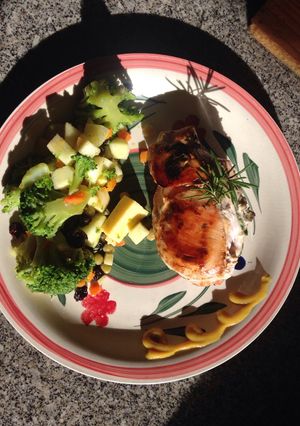 Una foto de Pechuga de pollo rellena de espinaca