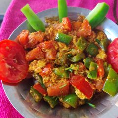 A picture of Paneer capsicum sabzi.