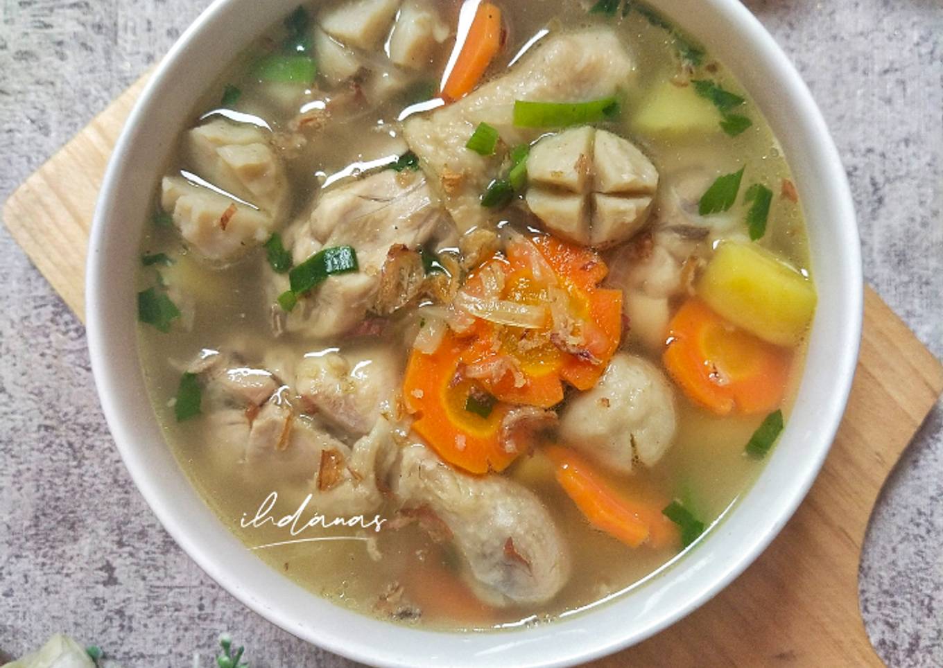 Sayur Sop Ayam Bawang Bombay