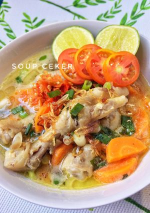 Foto resep Soup Ceker #Berburucelemekemas#resolusi2019