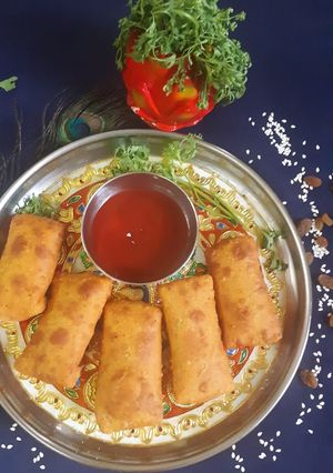 सांबार वडी / पुडाची वडी (sambhar wadi recipe in marathi) रेसिपी चे मुख्य फोटो 