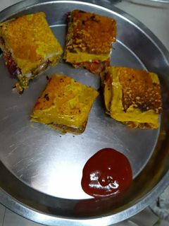 વેજિટેબલ તંદુરી પુડલા સેન્ડવીચ(Vegetable tandoori pudla sandwich recipe in Gujarati) રેસીપી મુખ્ય ફોટો