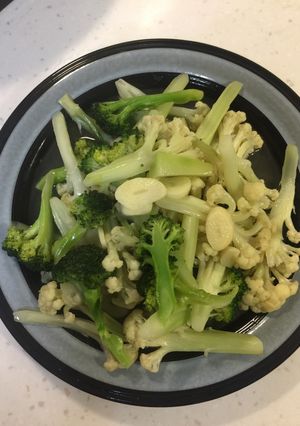 雙色花椰菜 的食譜成品照片